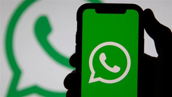 WhatsApp allows you to share statuses with web contacts