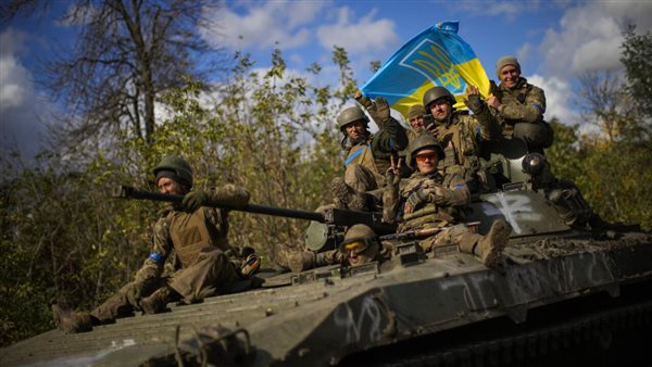 أوكرانيا: قوات الدفاع تسيطر الآن على الوضع على طول خط المواجهة مع روسيا