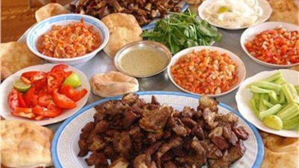 الفشة والطحال والكلاوي والممبار.. أطباق بارزة على مائدة الشراقوة في عيد الأضحى 