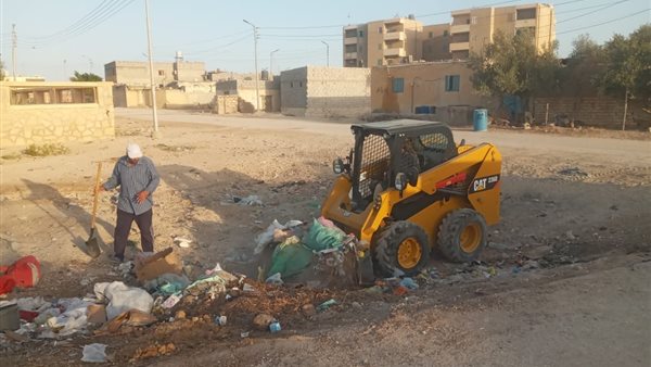 استمرار رفع القمامة ومخلفات ذبيح الأضاحي بمدينة الحسنة وسط سيناء