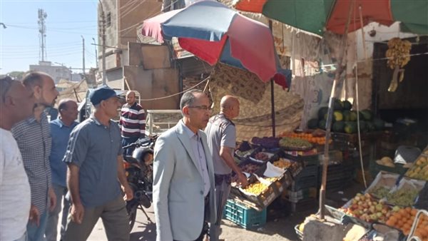 في أول يوم عمل.. رؤساء مدن المنيا يقودون حملات مكبرة لإزالة الإشغالات 