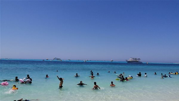 مدينة مطروح تحذر المصطافين من السباحة في الشواطئ المفتوحة