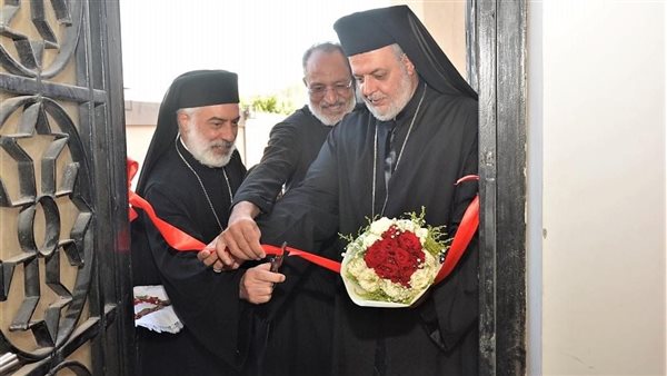 الأنبا باسيليوس يترأس افتتاح المركز الثقافي الكاثوليكي بكنيسة القيامة بالمنيا الجديدة 
