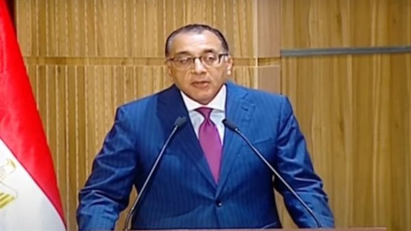مدبولي: الحكومة تستهدف جذب 30 مليون سائح في أسرع وقت وزيادة الصادرات المصرية