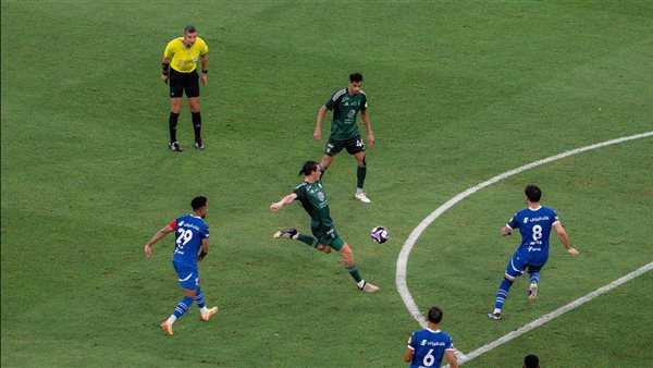 الكلاسيكو أزرق.. الهلال يهزم أهلي جدة في الدوري السعودي 